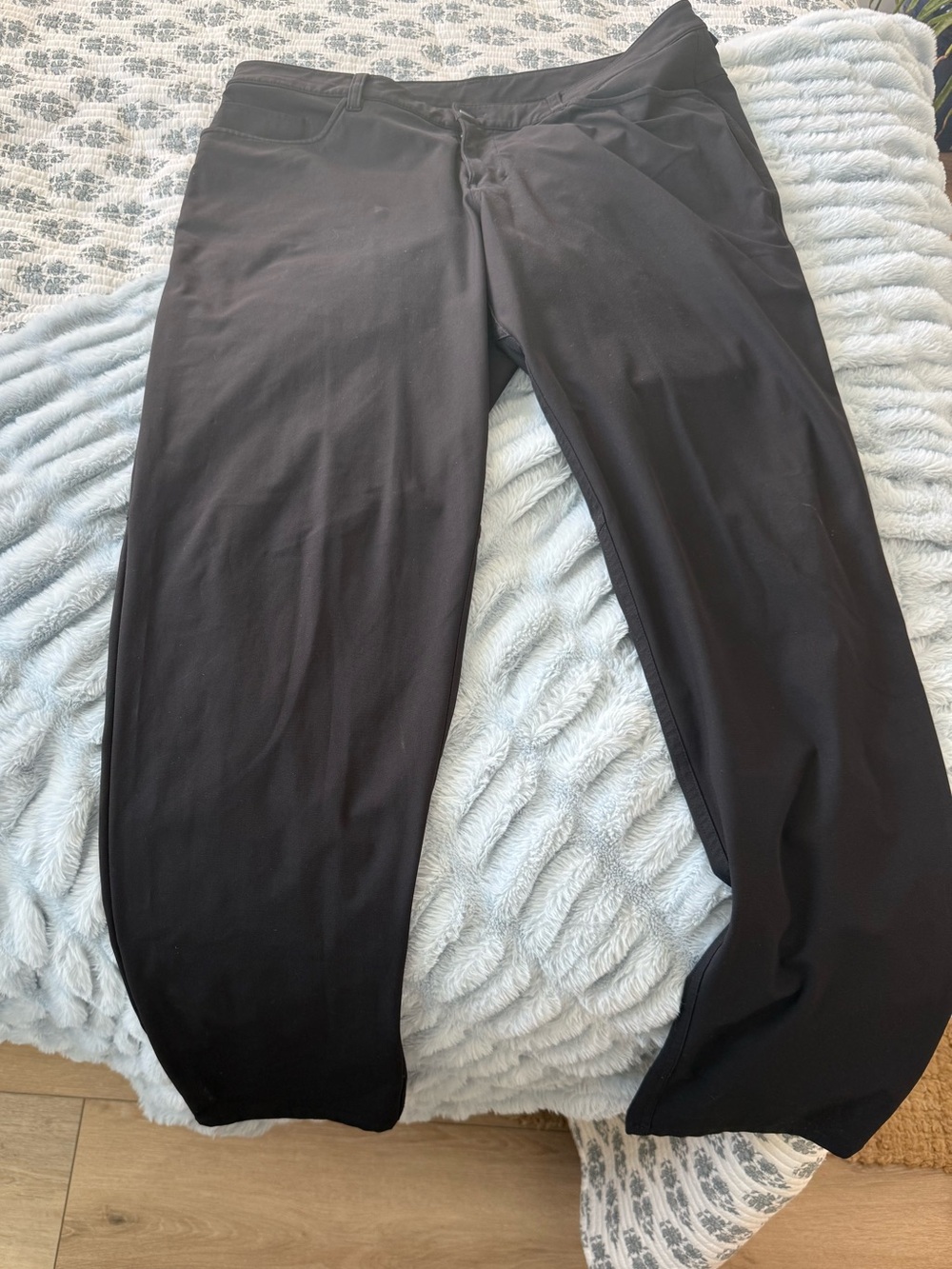 Lululemon Men's Black Casual Pants